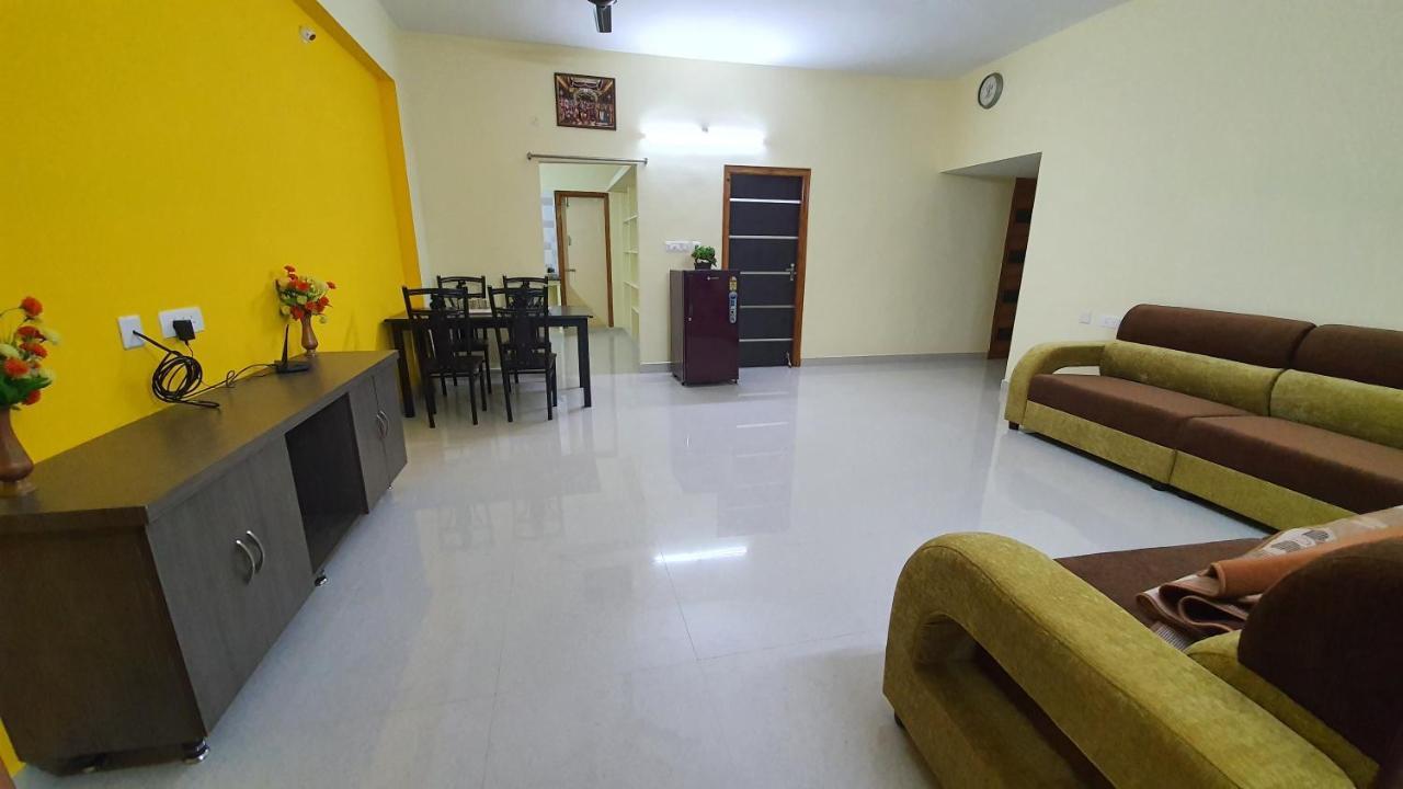 Tirupati Homestay - 2Bhk Ac Family Apartments Near Alipiri And Kapilatheertham - Walk To A2B Veg Restaurant - Wifi - Android Tv - Easy Access To Tirumala Екстериор снимка