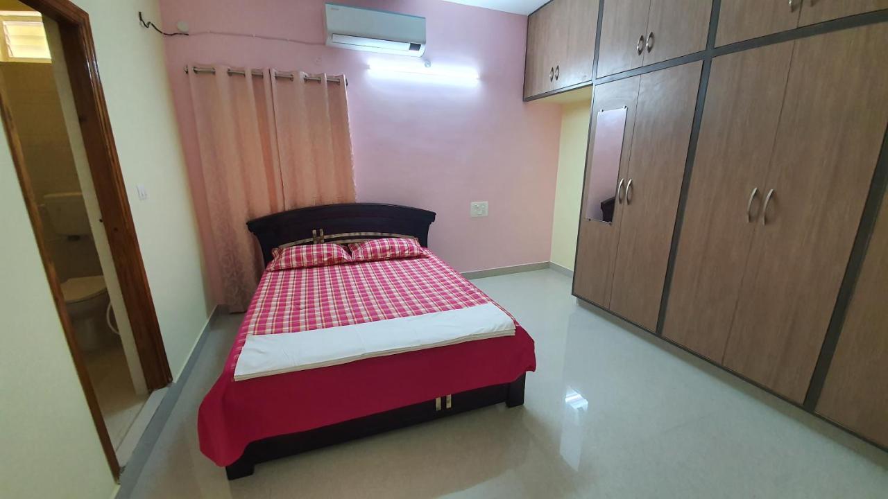 Tirupati Homestay - 2Bhk Ac Family Apartments Near Alipiri And Kapilatheertham - Walk To A2B Veg Restaurant - Wifi - Android Tv - Easy Access To Tirumala Екстериор снимка
