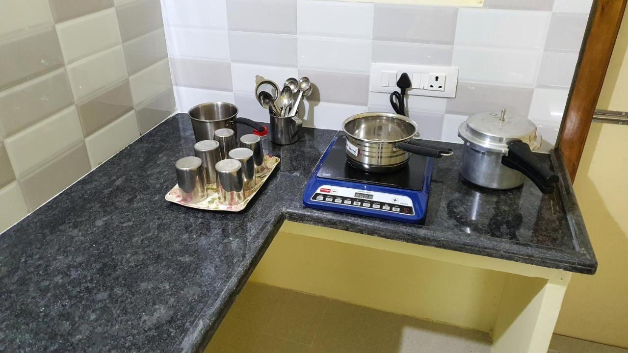 Tirupati Homestay - 2Bhk Ac Family Apartments Near Alipiri And Kapilatheertham - Walk To A2B Veg Restaurant - Wifi - Android Tv - Easy Access To Tirumala Екстериор снимка